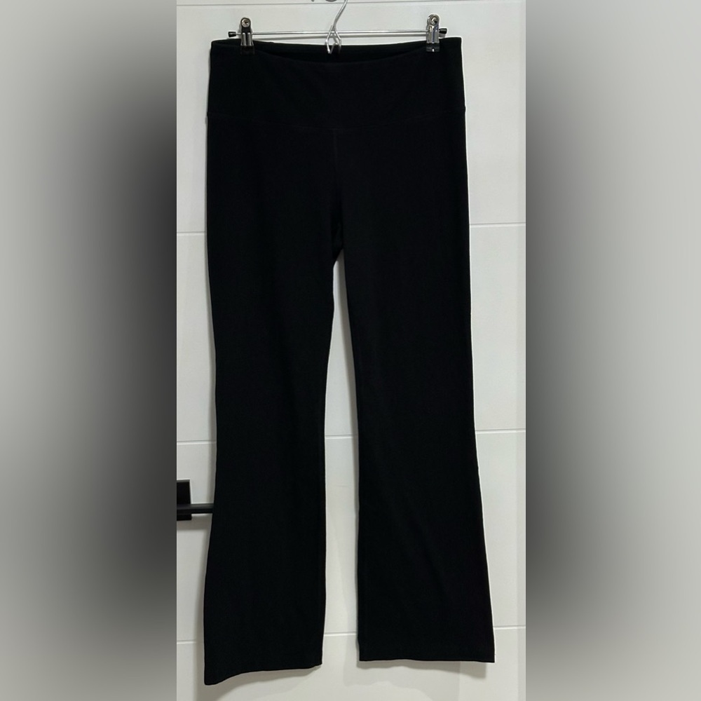 Old Navy: Women’s Leggings- Size Large (Inseam approx 30in)